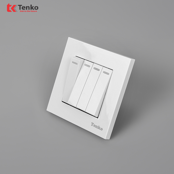 Công tắc 4 Hạt âm tường mặt nhựa trắng tenko TK-TT-04