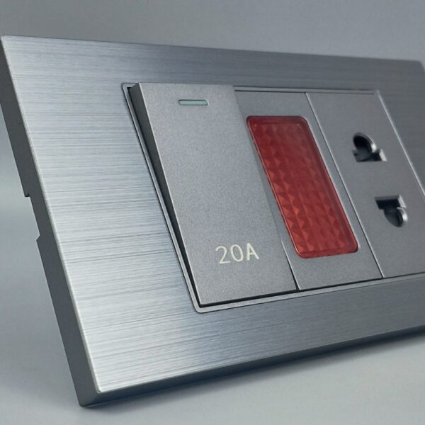 Ổ Cắm Và Công Tắc Điện 20A Công Suất Cao Cho Nóng lạnh Và Điều Hòa Âm Tường Mặt Kim Loại Tenko TK-C7N-080