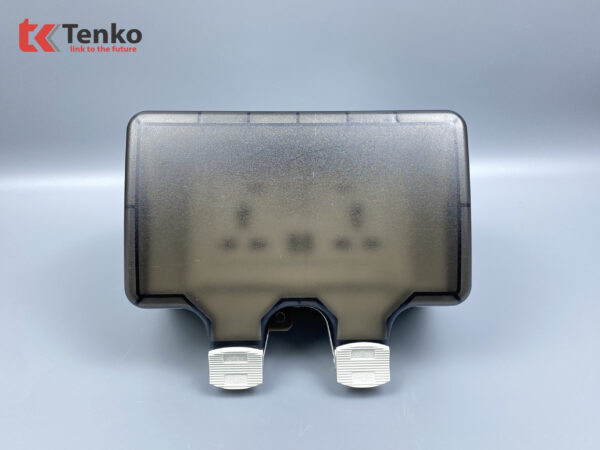 Ổ Cắm Đôi 3 Chấu Có USB Chống Nước Chữ Nhật Chính Hãng Tenko TK-IP66-CN02