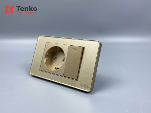 Ổ Cắm Chìm Chuẩn Đức Có Công Tắc Âm Tường Mặt Nhựa Epoxy Tenko TK-C9-060 Vàng