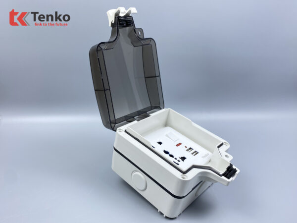 Ổ Cắm Đôi 3 Chấu Có Công Tắc Và USB Chống Nước Chính Hãng Tenko TK-IP66-03