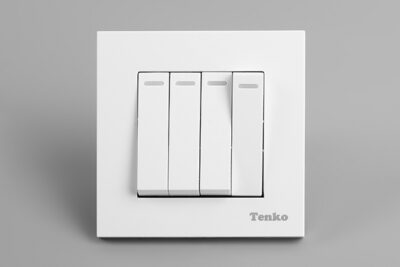 Công tắc âm tường 4 nút mặt nhựa trắng chính hãng Tenko TK-TT-04