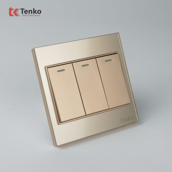 Công Tắc 3 Nút Mặt Kính Cường Lực Tenko TK-V18-03 – Giải Pháp Điều Khiển Điện Hiện Đại, Bền Bỉ Màu Vàng