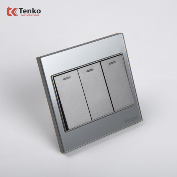 Công Tắc 3 Nút Mặt Kính Cường Lực Tenko TK-V18-03 – Giải Pháp Điều Khiển Điện Hiện Đại, Bền Bỉ